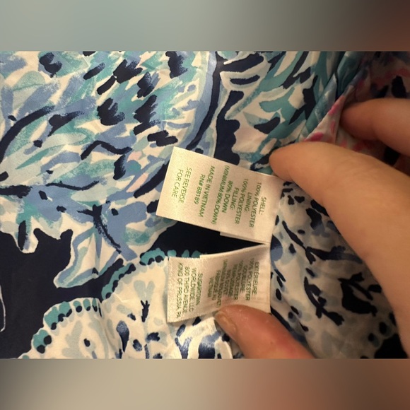 LILLY PULITZER REVERSIBLE PUFFER VEST - Picture 6 of 8